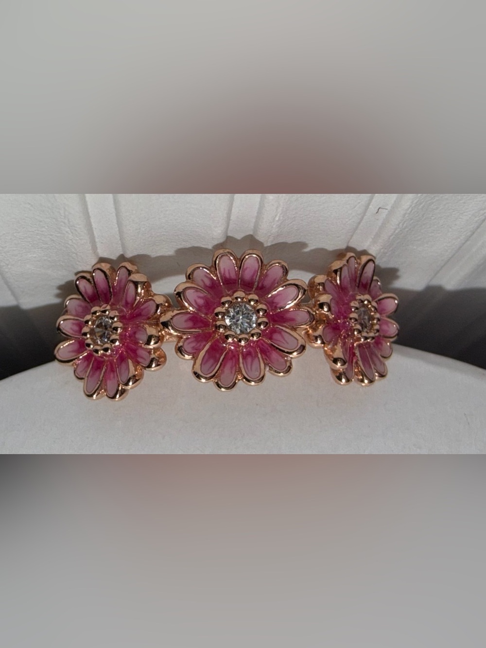 Pandora Pink Daisy Flower Trio Ring, Rose Gold-Plated - Picture 3 of 4